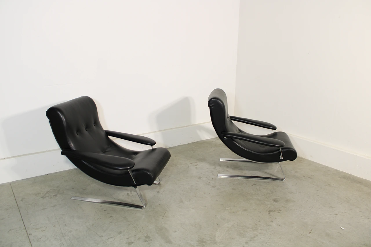 Pair of leather & iron armchairs by G. Bonzani for Tecnosalotto, 1970s 1