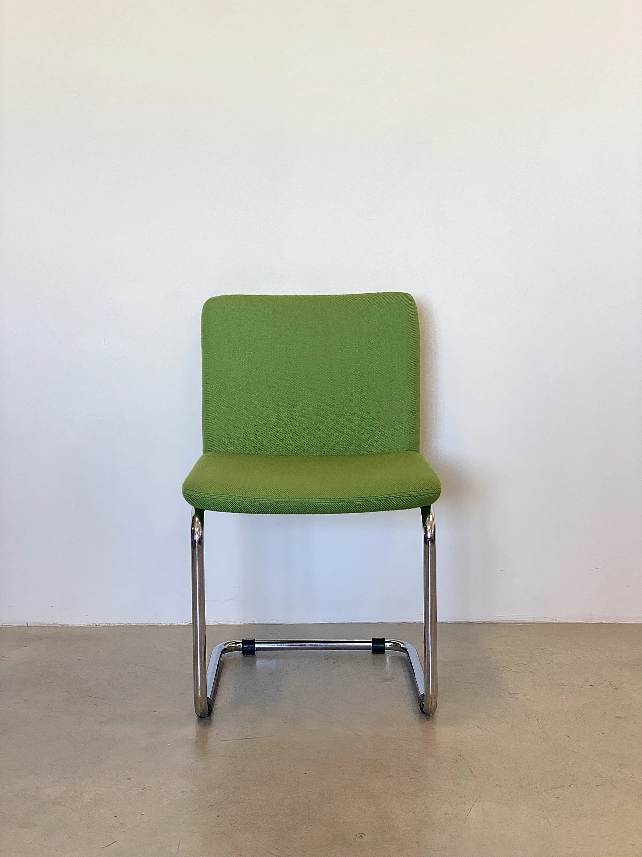 6 Chairs in chromed steel and green fabric, 1970s 6