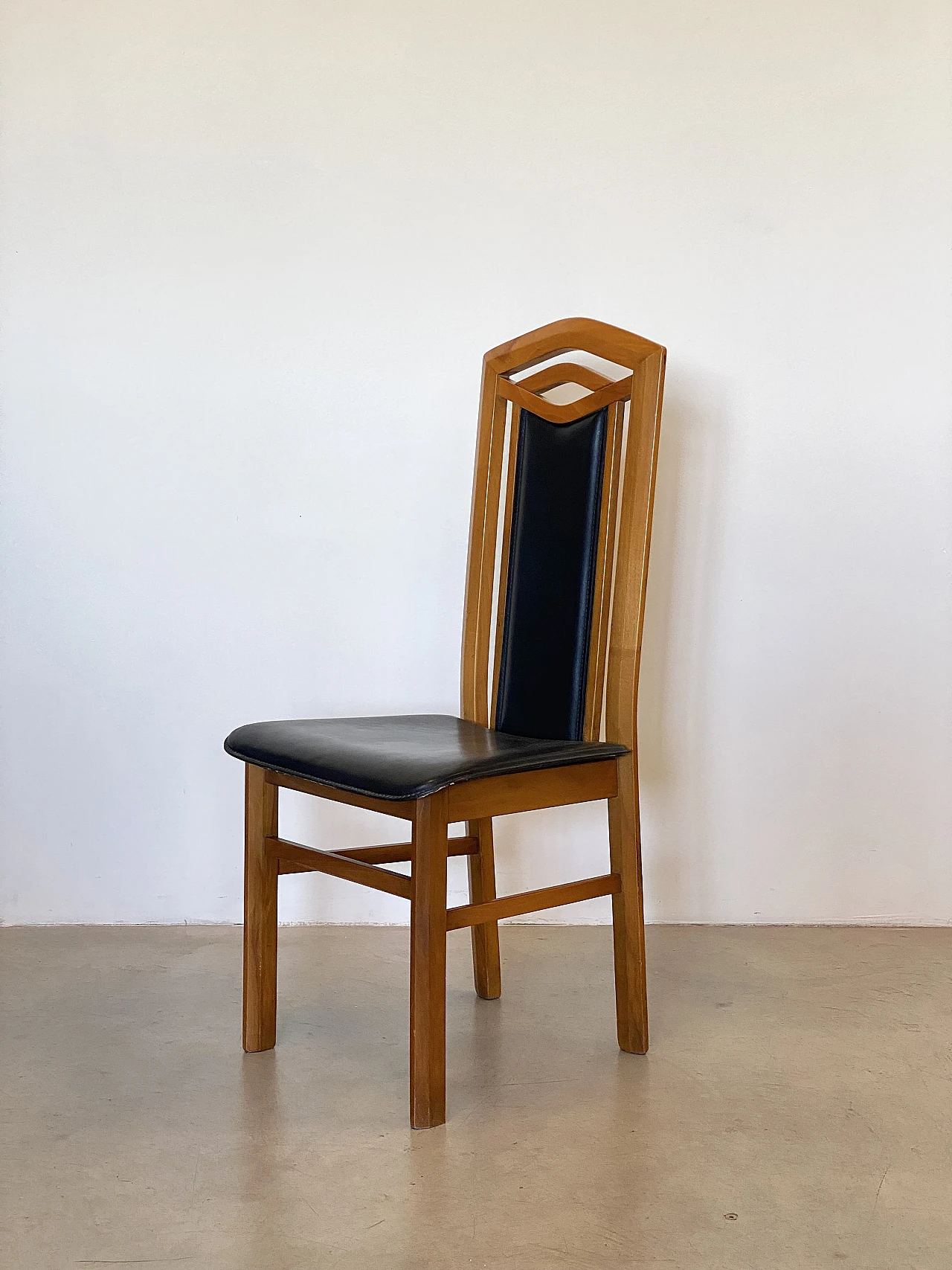 6 Beech and leatherette chairs in Art Nouveau style, 1970s 7