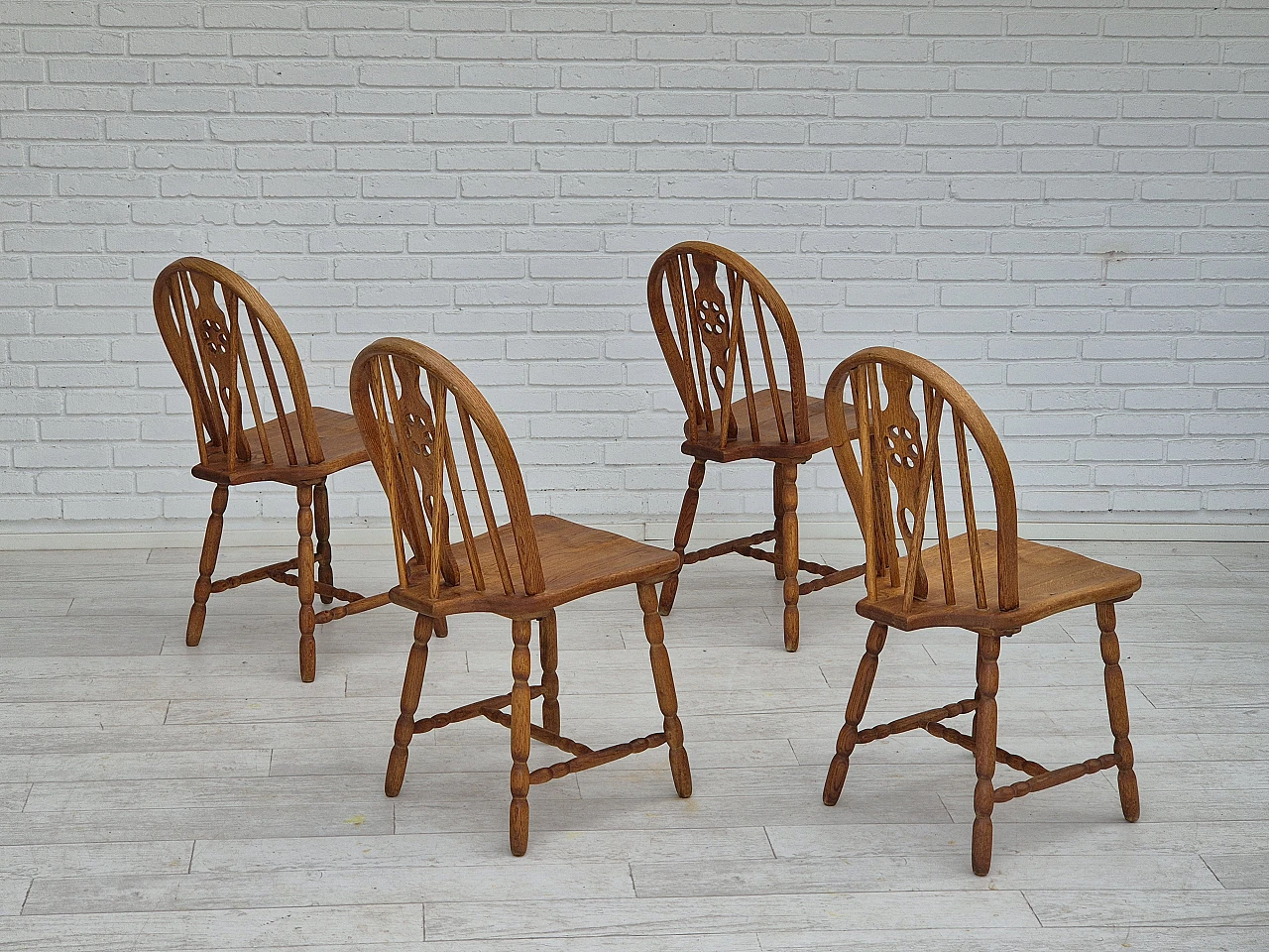 4 Scandinavian dining chairs in solid oak wood, 1960s 2