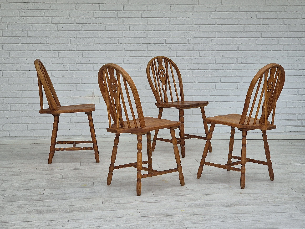 4 Scandinavian dining chairs in solid oak wood, 1960s 3