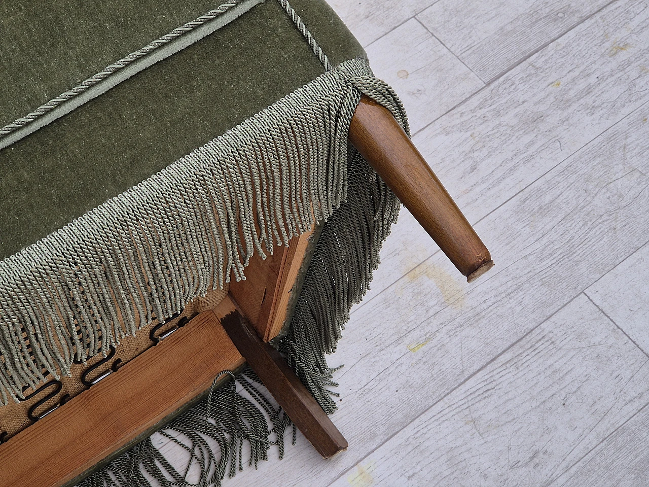 Danish fringed armchair in green velour and beech wood, 1970s 14