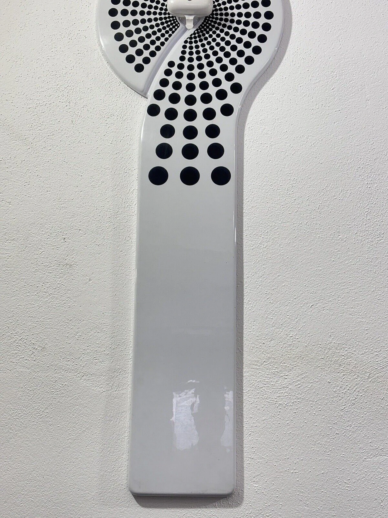 Black and white plastic wall coat rack, 1980s 3