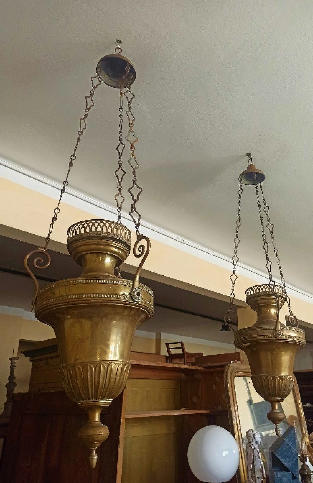 Pair of metal votive lamps, late 18th century 2