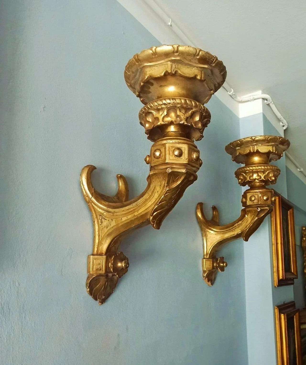 Pair of gilded wood wall lights, mid-19th century 11