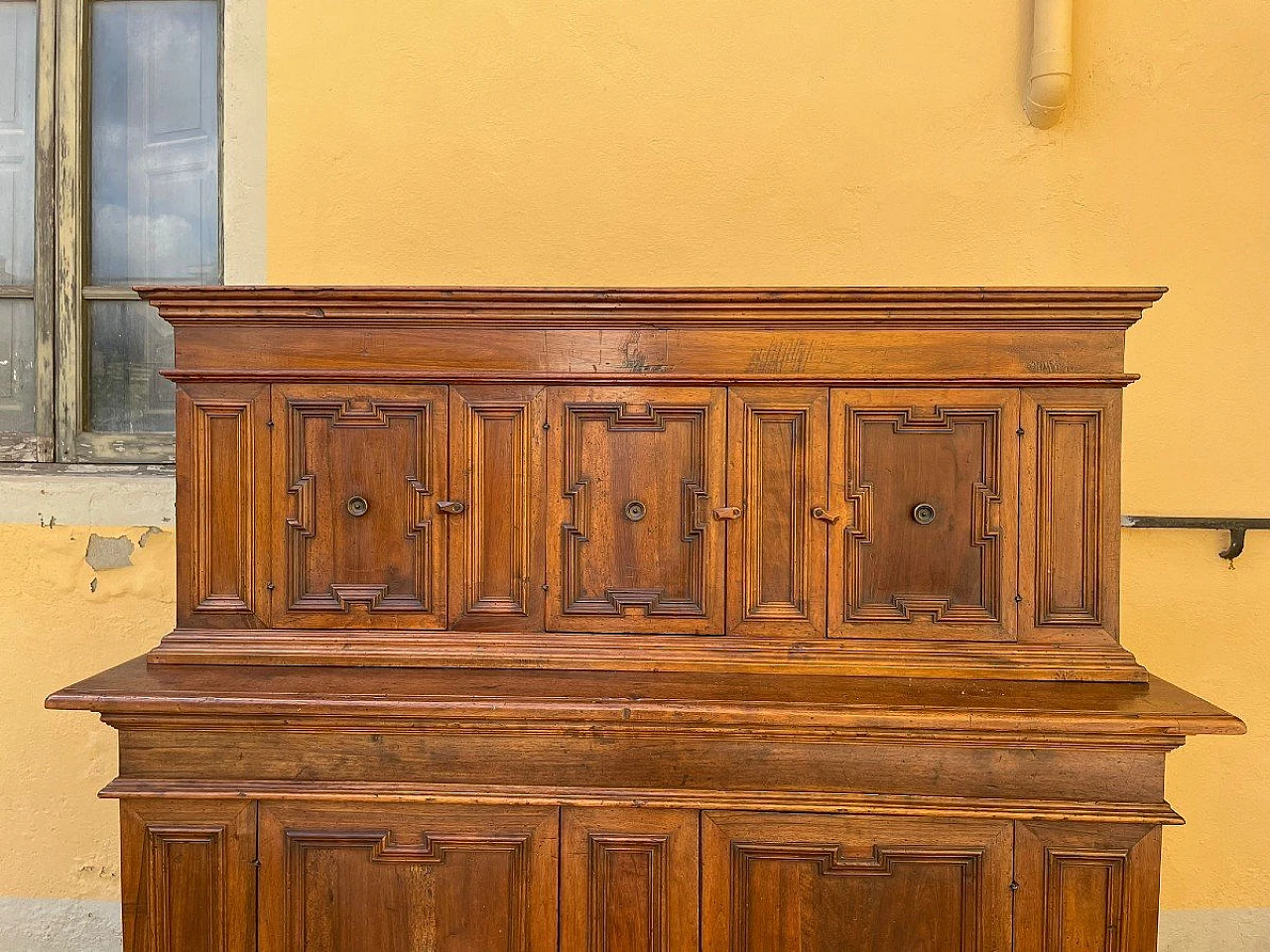 Solid walnut sacristy sideboard, 19th century 7