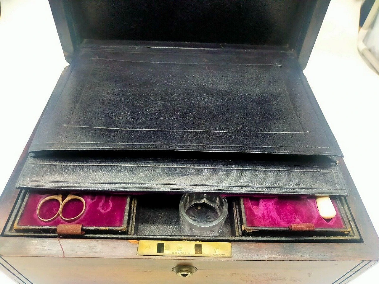 Rosewood and brass sewing box, 19th century 7