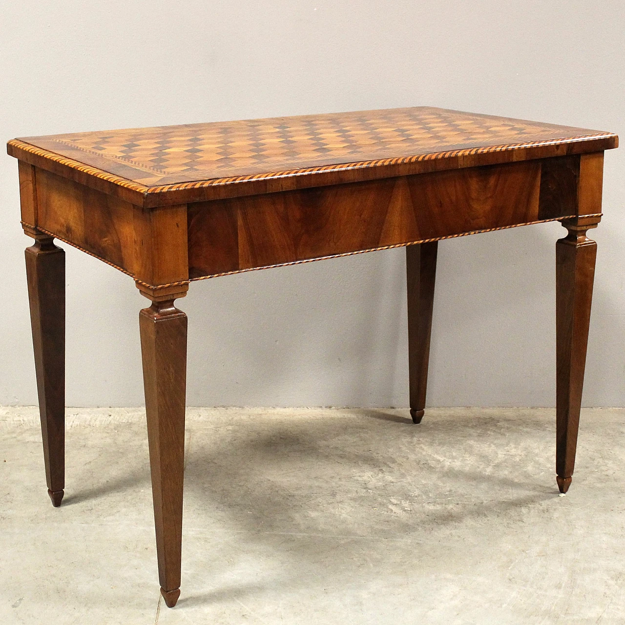 Lombard Louis XVI solid walnut writing desk with inlays, 18th century 4