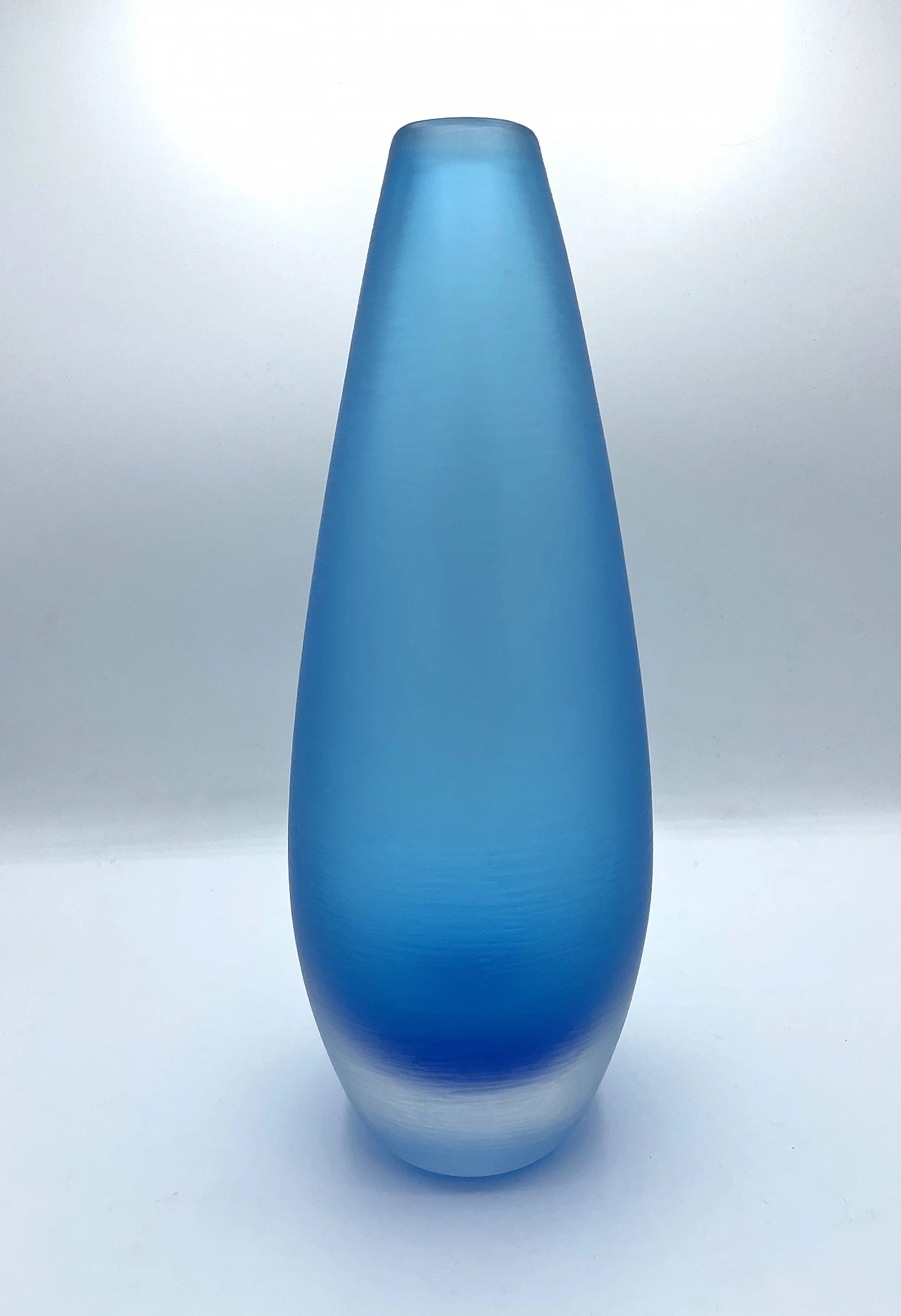 Engraved vase in blue glass by Paolo Venini, 1980s 1