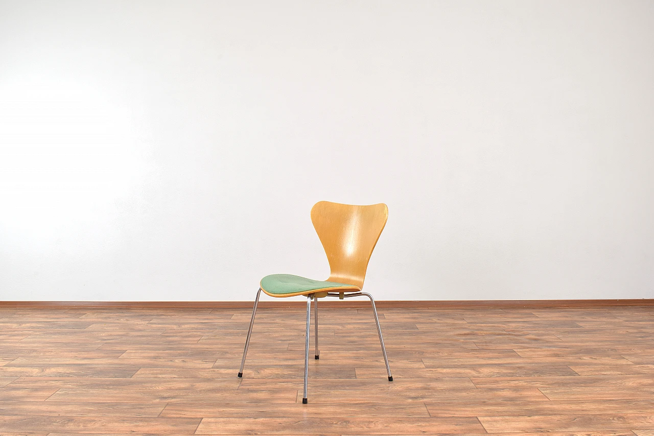 6 Chairs 3107 by Arne Jacobsen for Fritz Hansen, 1987 3