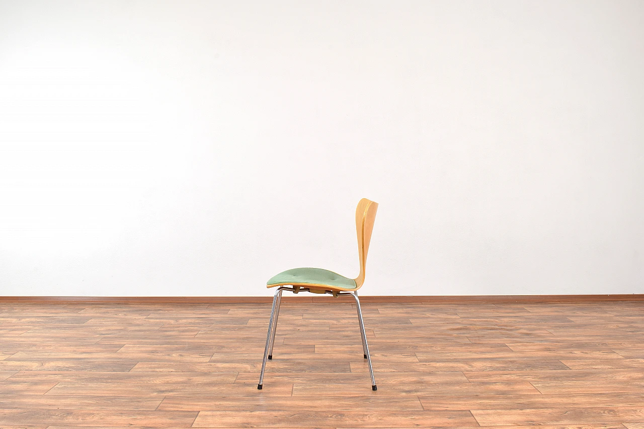 6 Chairs 3107 by Arne Jacobsen for Fritz Hansen, 1987 5