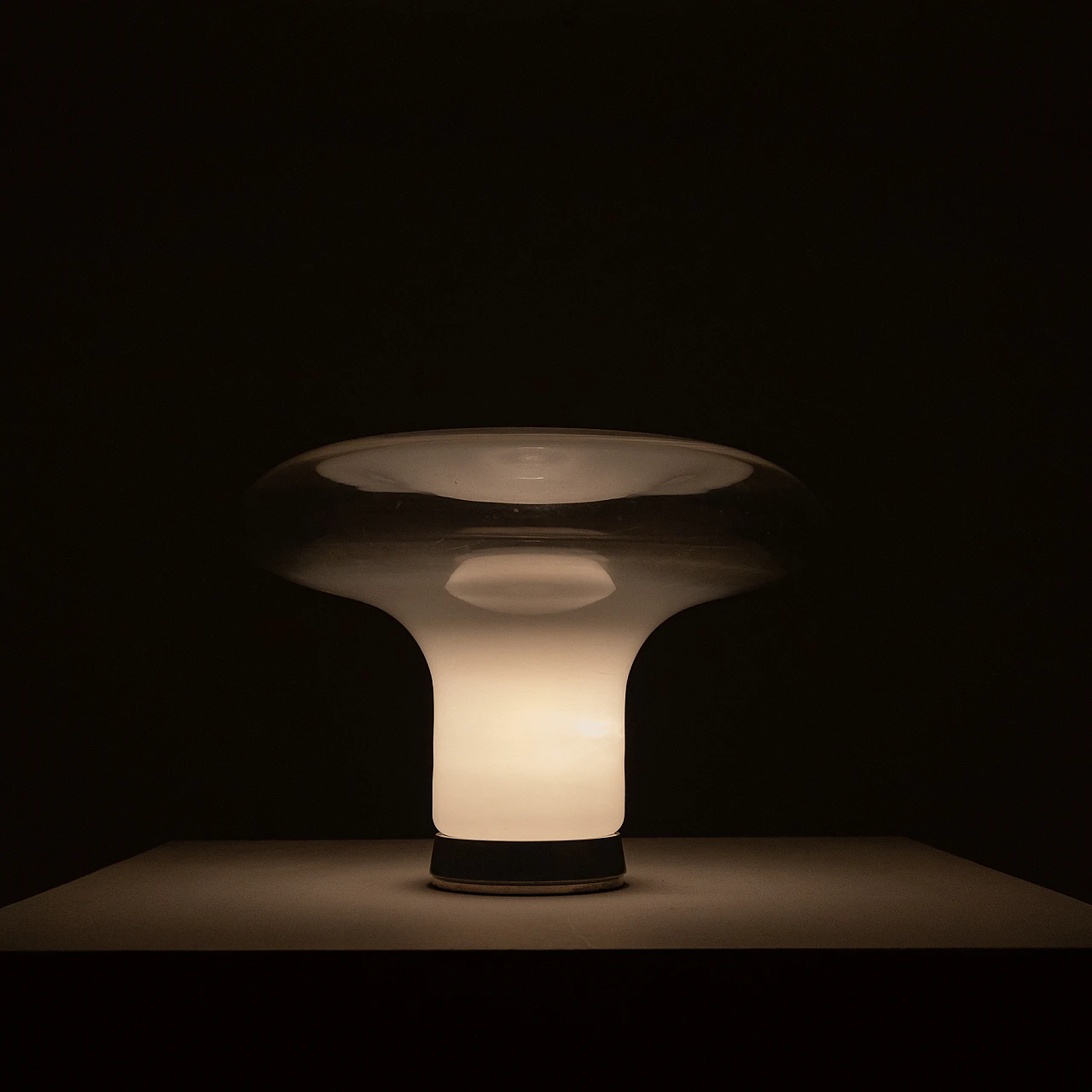 Lesbo table lamp by A. Mangiarotti for Artemide, 1960s 12