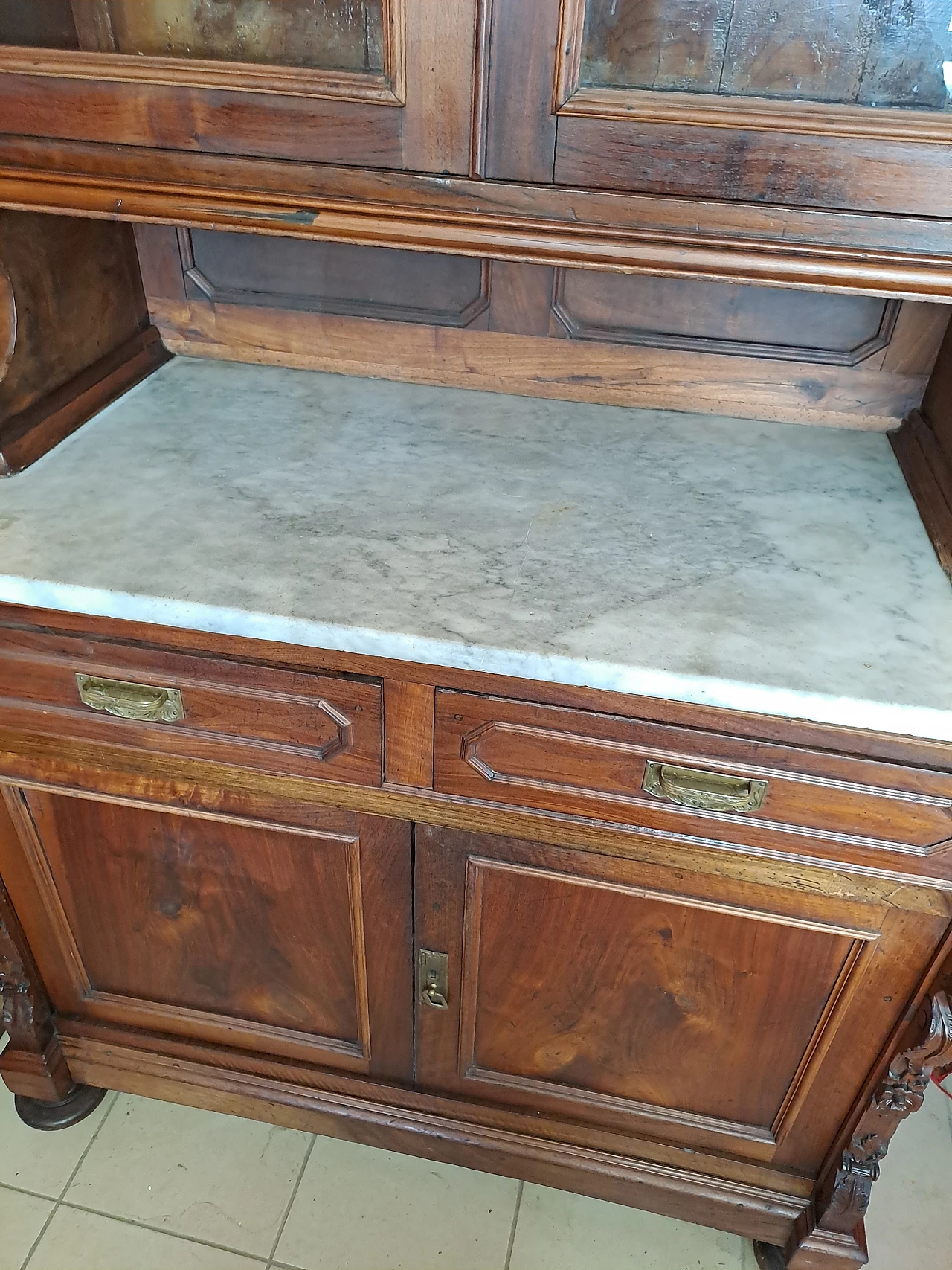 Carved walnut sideboard with Carrara marble top, 19th century 4