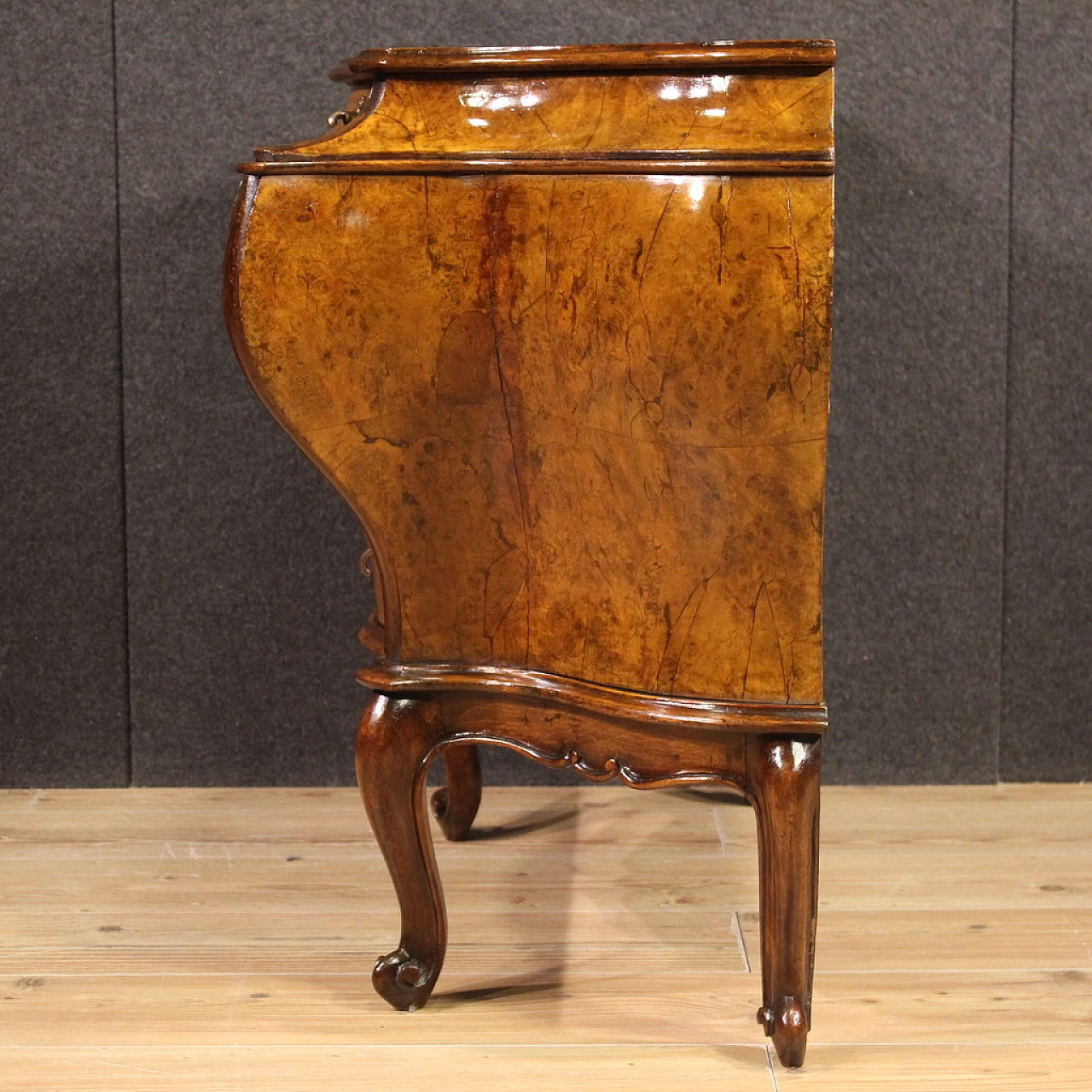 Dresser in walnut, briar & beech wood with two drawers & curled feet 12