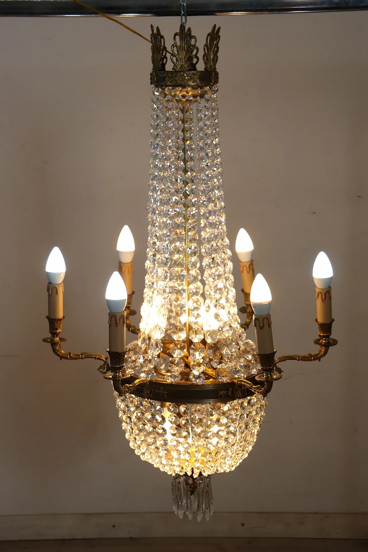 Empire style gilded bronze and crystal chandelier, late 19th century 2