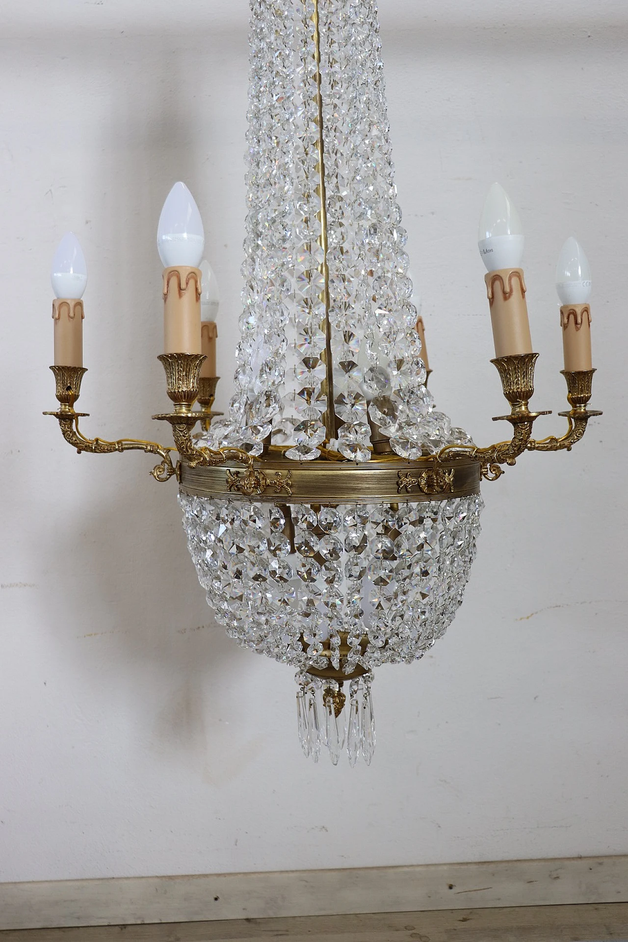 Empire style gilded bronze and crystal chandelier, late 19th century 4