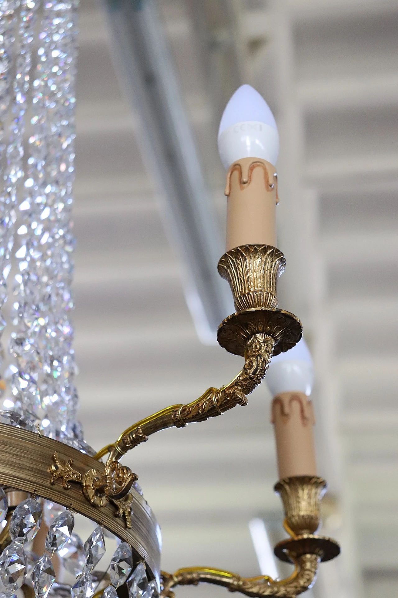 Empire style gilded bronze and crystal chandelier, late 19th century 14