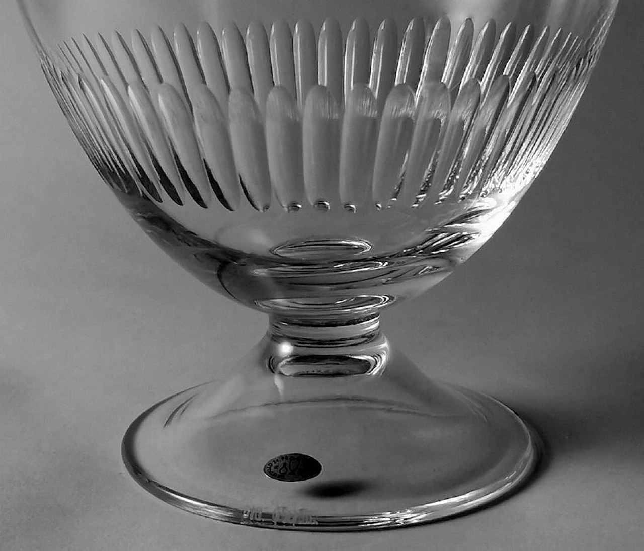 Crystal vase with engravings in neoclassical style, 1990s 6