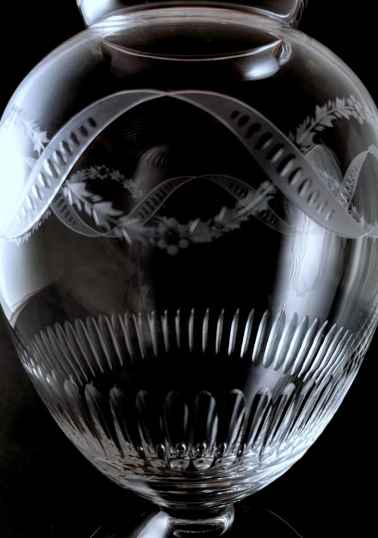 Crystal vase with engravings in neoclassical style, 1990s 9