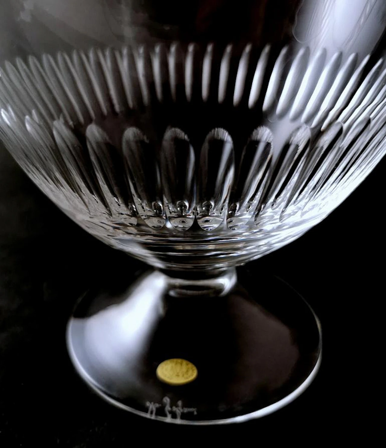 Crystal vase with engravings in neoclassical style, 1990s 10