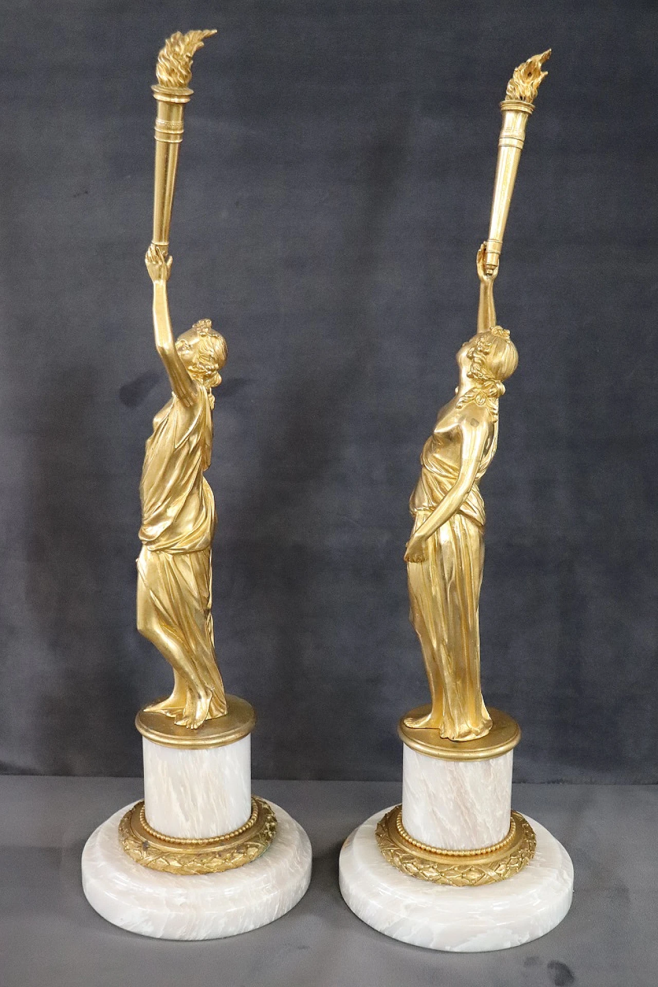 Pair of gilded bronzes on alabaster base, 1930s 9