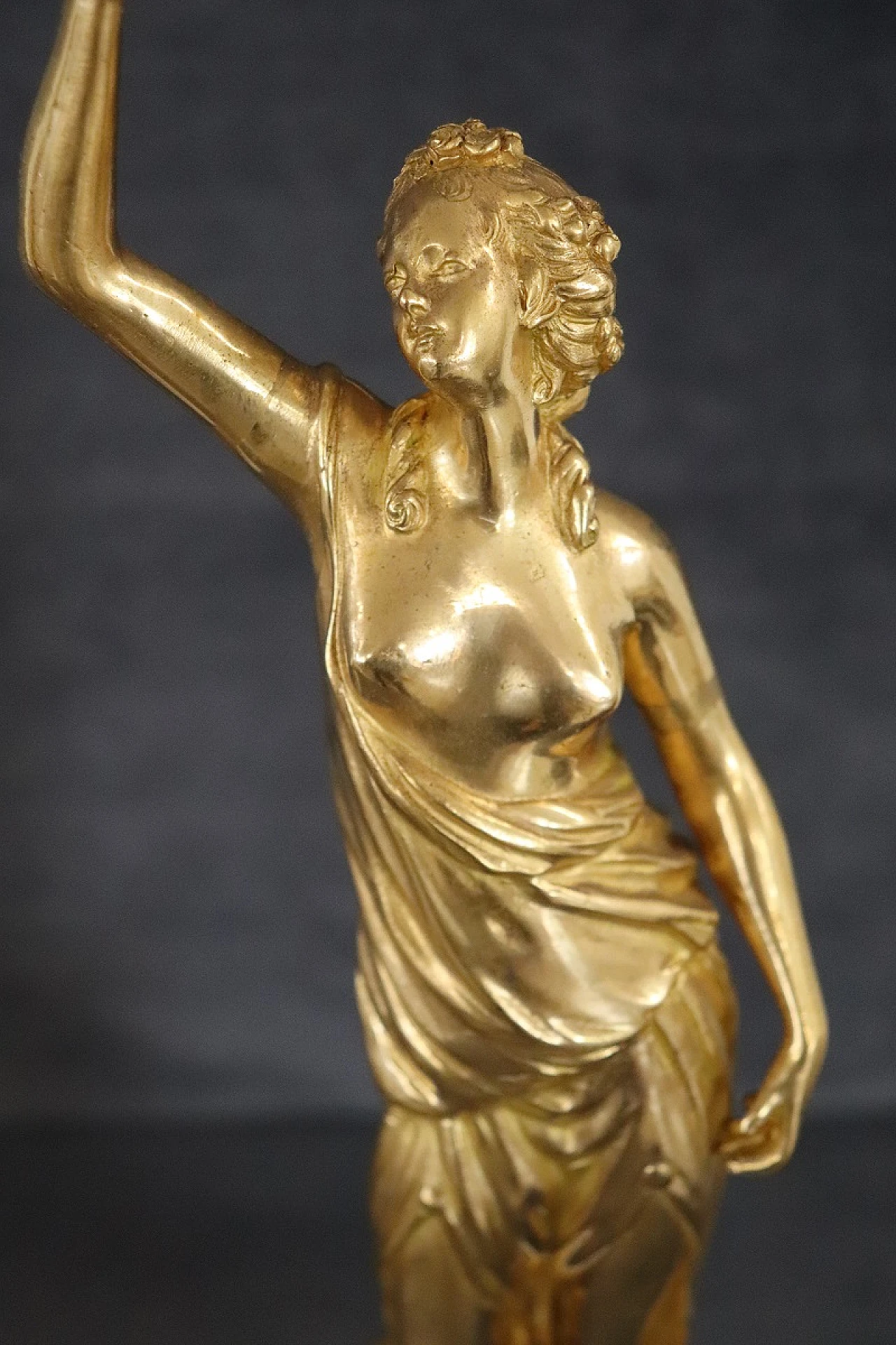 Pair of gilded bronzes on alabaster base, 1930s 18