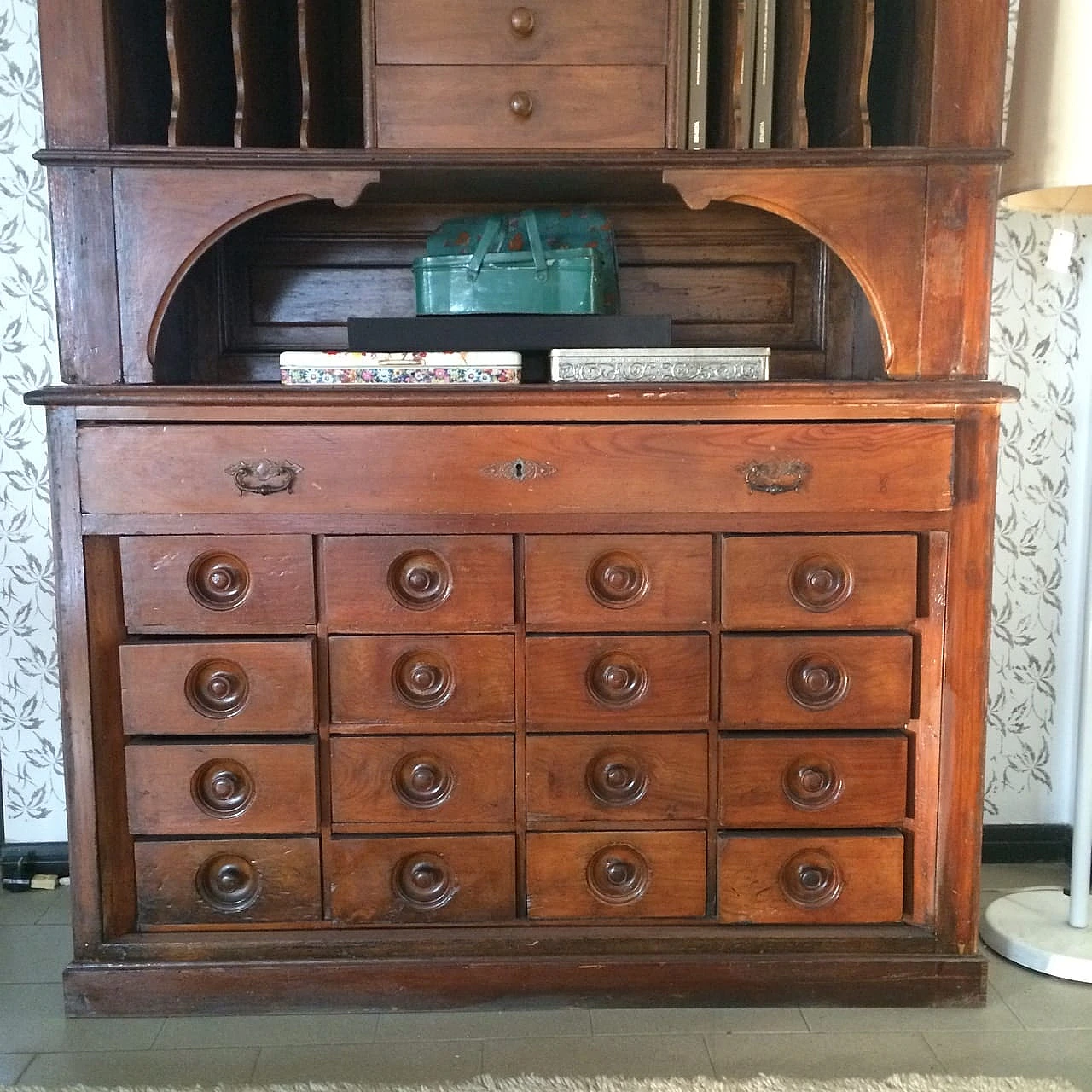 Larch bookcase from the Ditta Gianduja in Turin, early 20th century 3