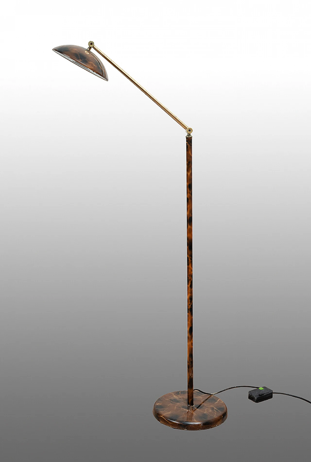 Floor lamp in brass and celluloid 1