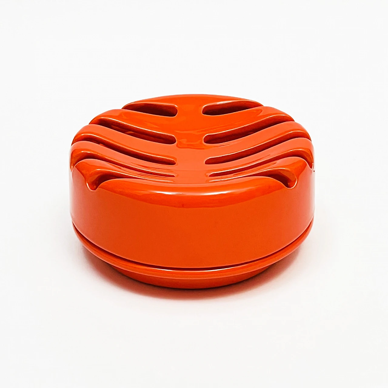 Ceramic ashtray by Liisi Beckmann for Gabbianelli, 1960s 5