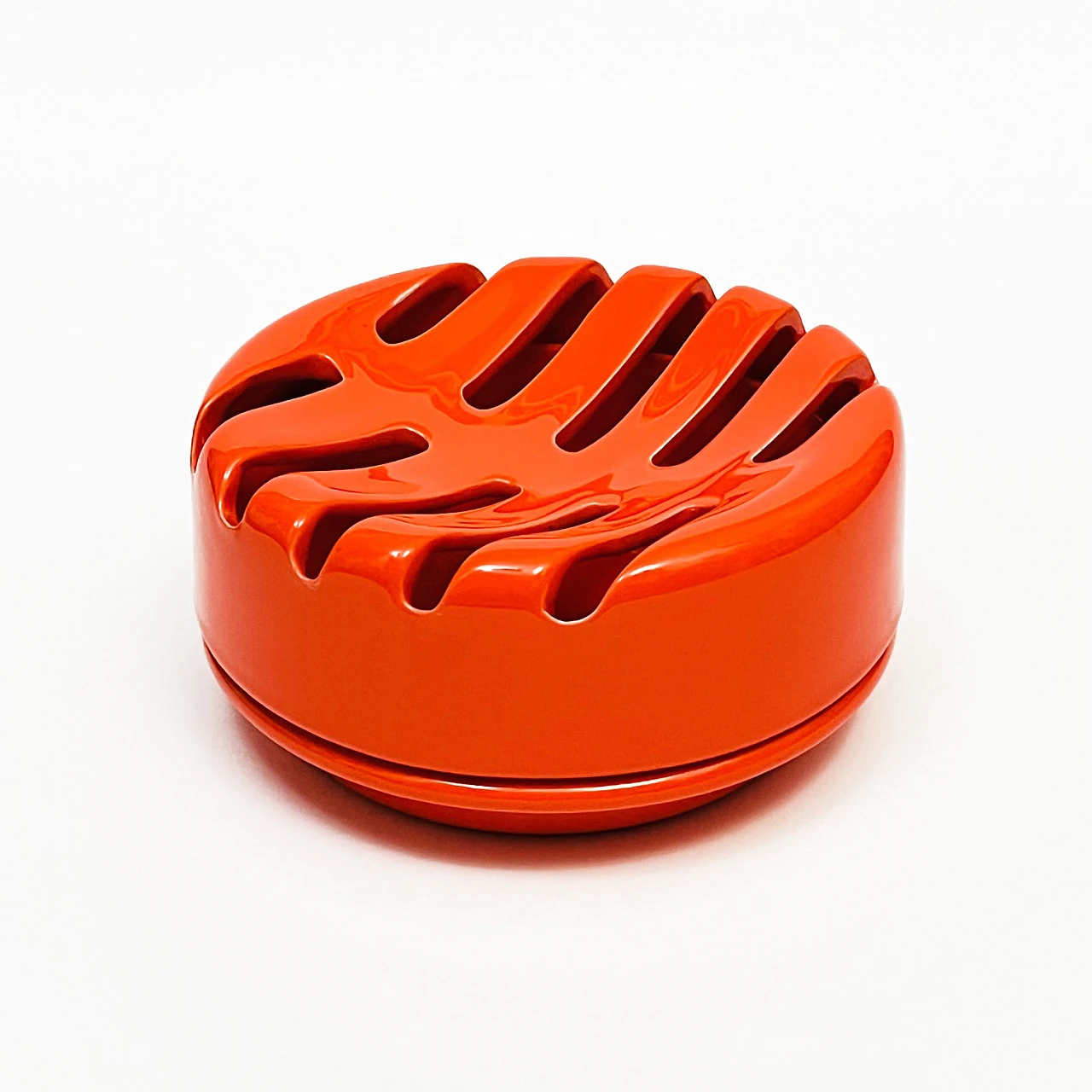 Ceramic ashtray by Liisi Beckmann for Gabbianelli, 1960s 6