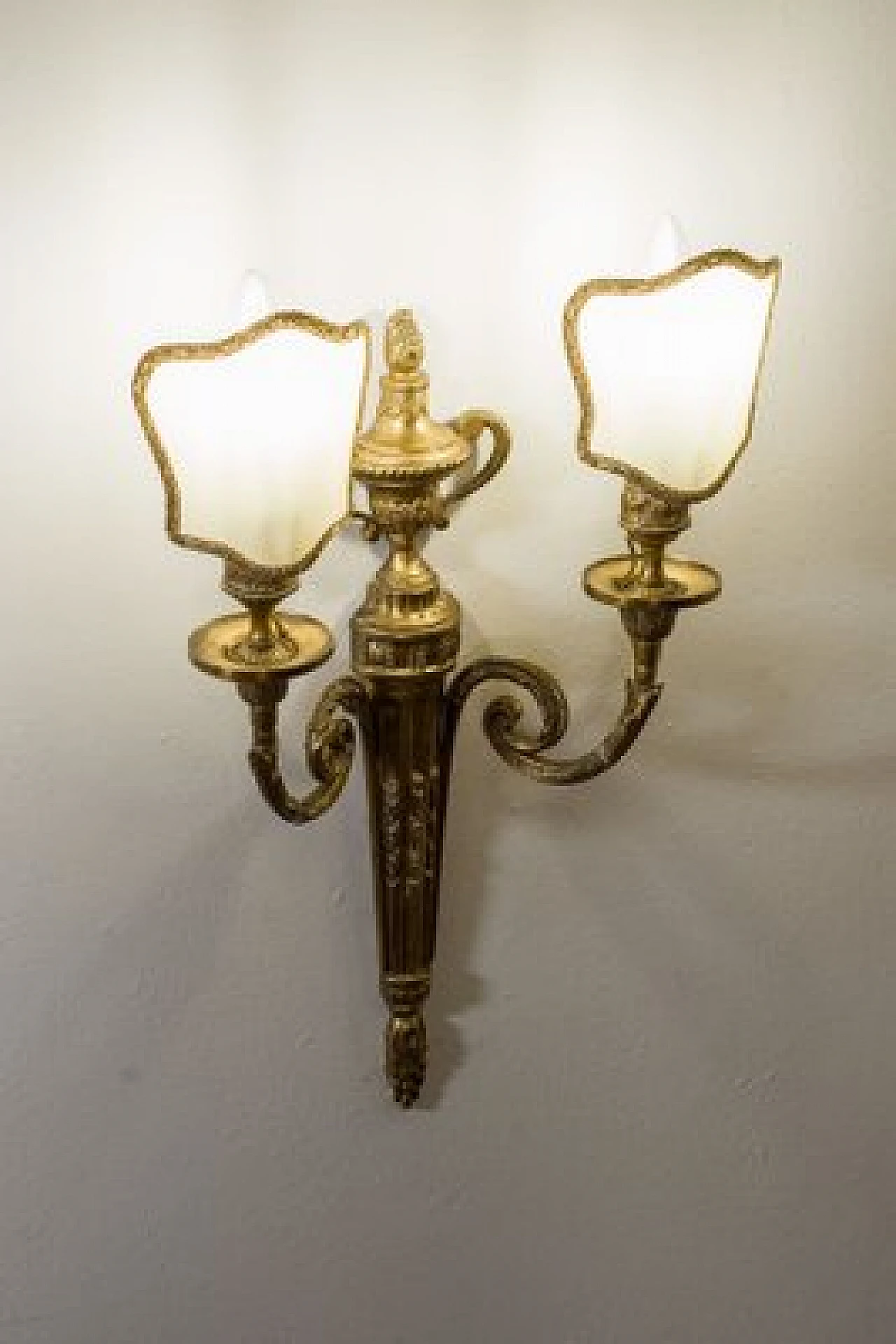 Pair of wall sconces in Louis XVI style, 1940s 6