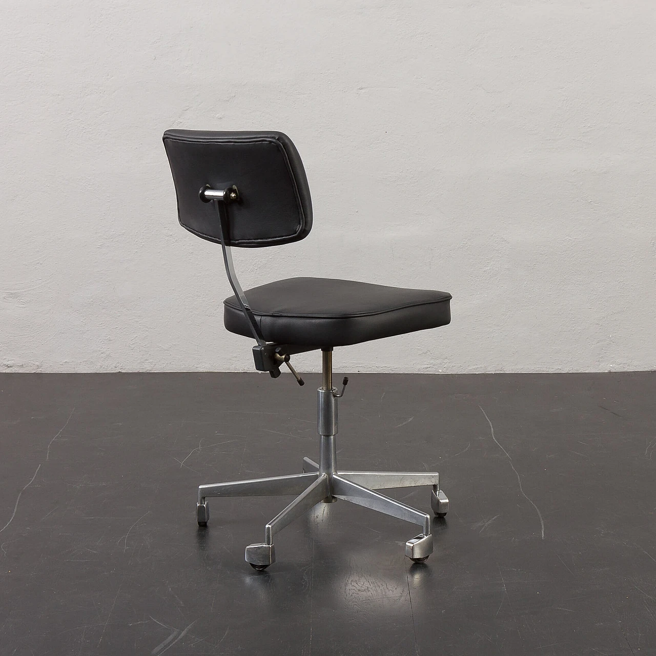 Chromed metal and black leather office chair by Labofa, 1960s 6