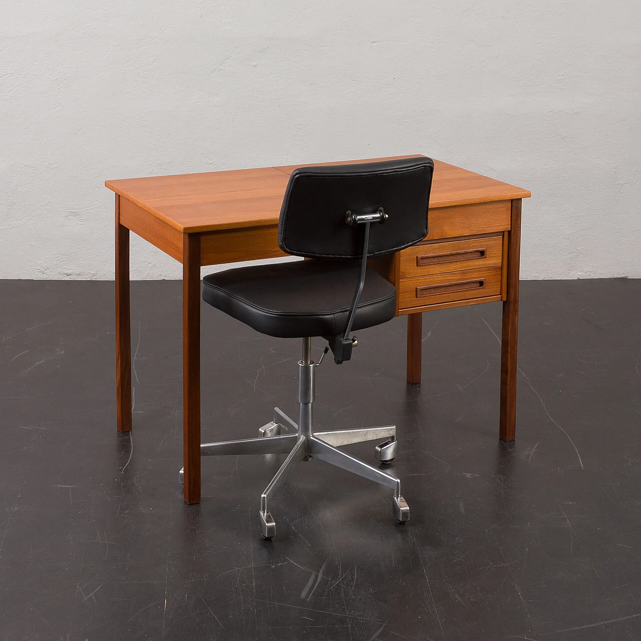 Chromed metal and black leather office chair by Labofa, 1960s 15