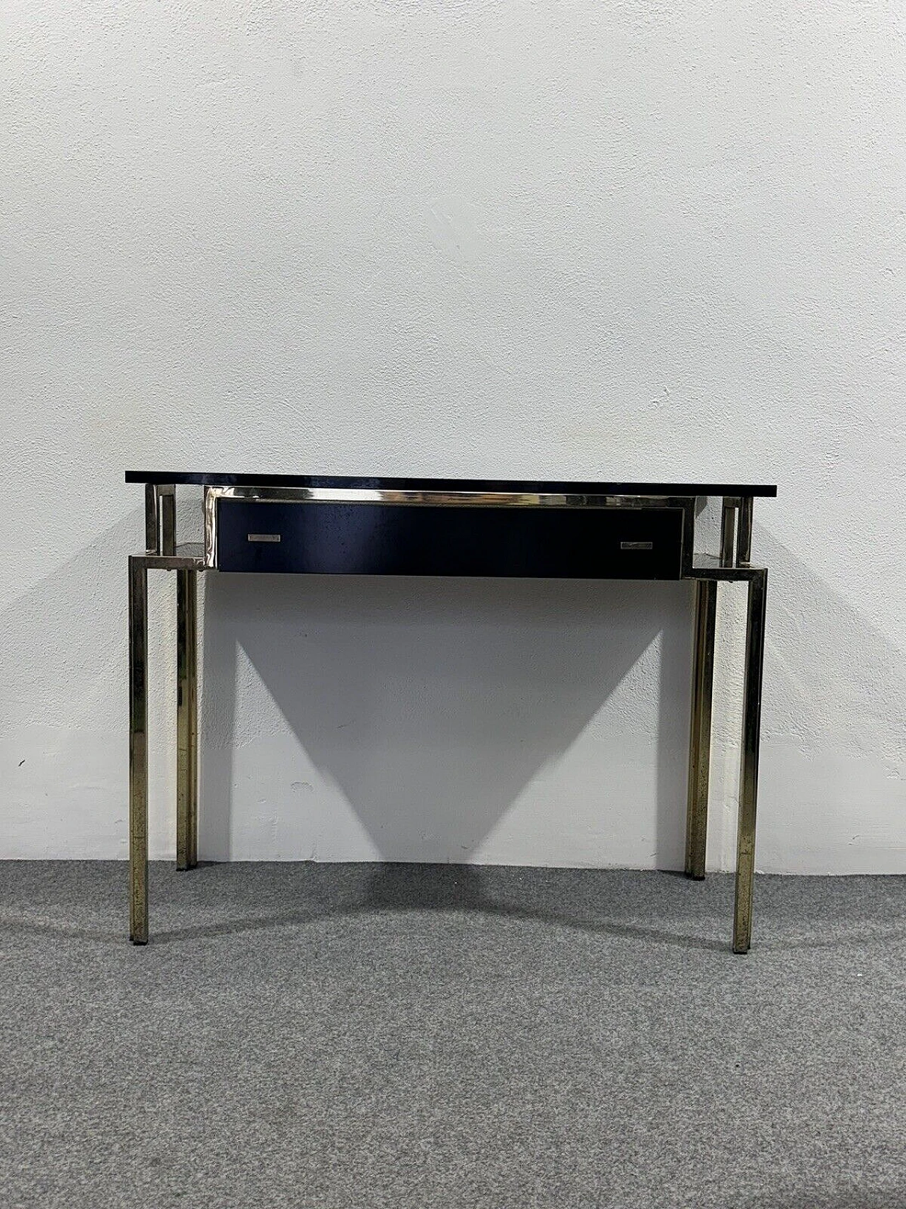 Gilded metal and black lacquered wood console and mirror, 1970s 18