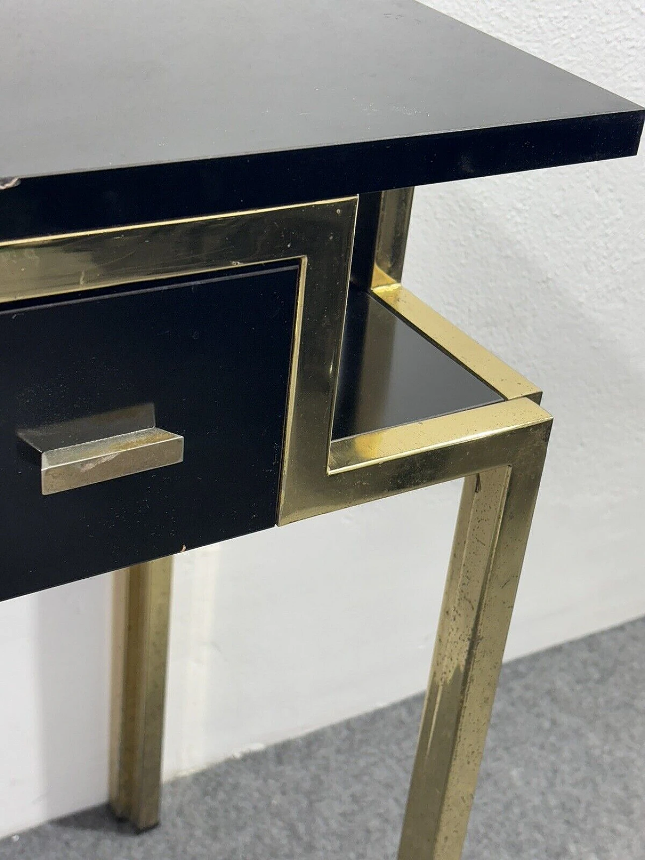 Gilded metal and black lacquered wood console and mirror, 1970s 20