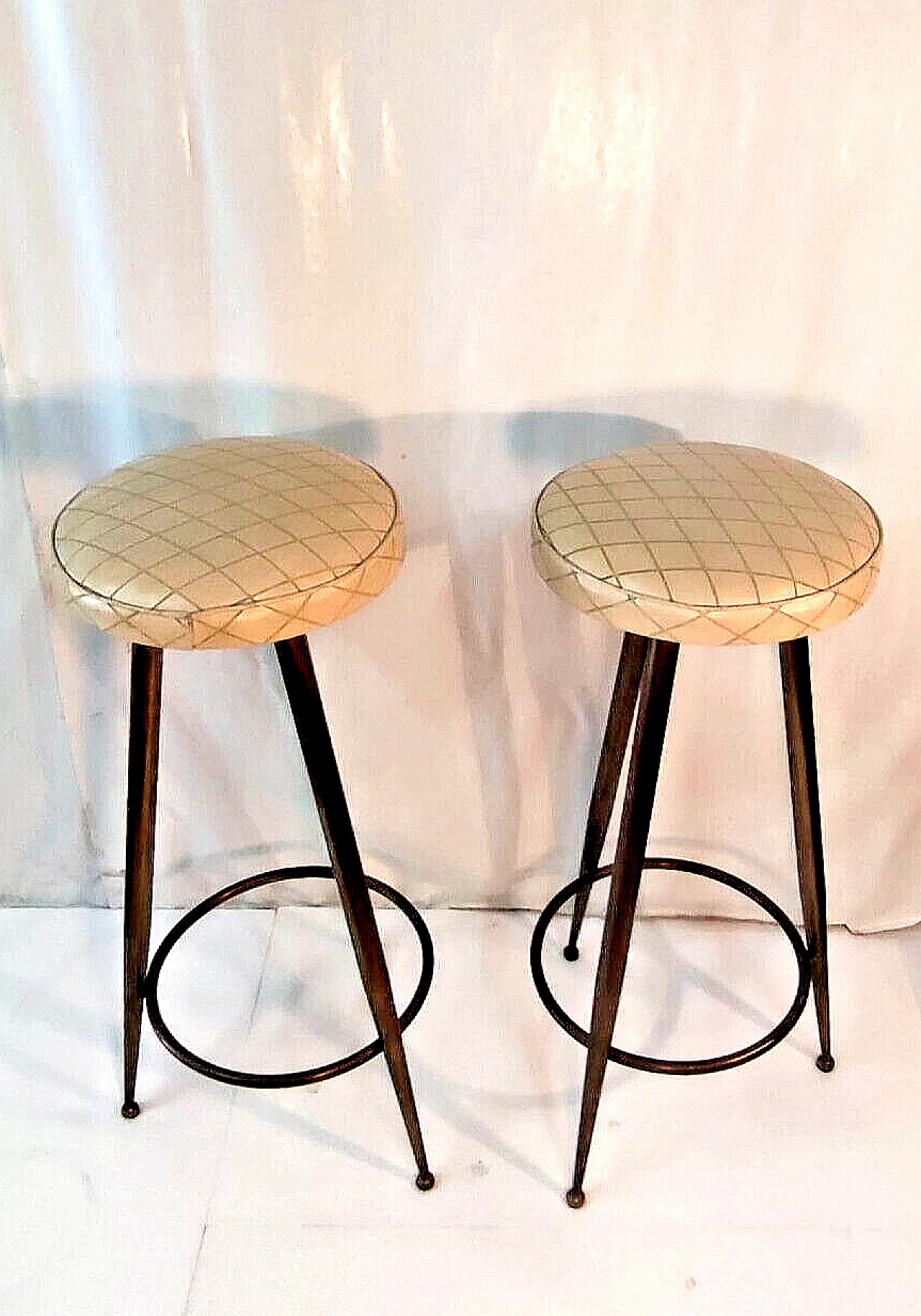 Pair of brass stools in Gio Ponti style, 1950s 5