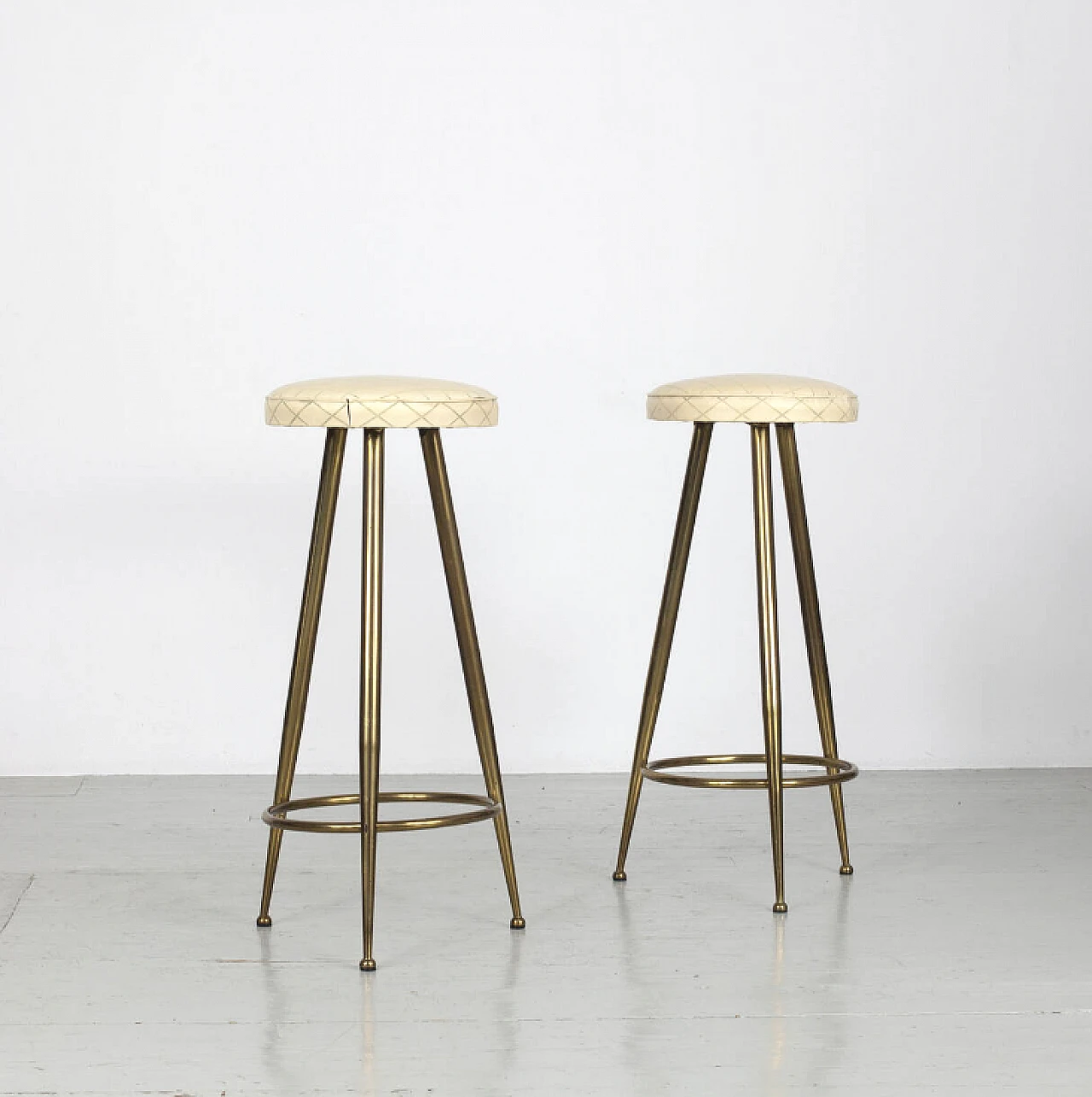 Pair of brass stools in Gio Ponti style, 1950s 8