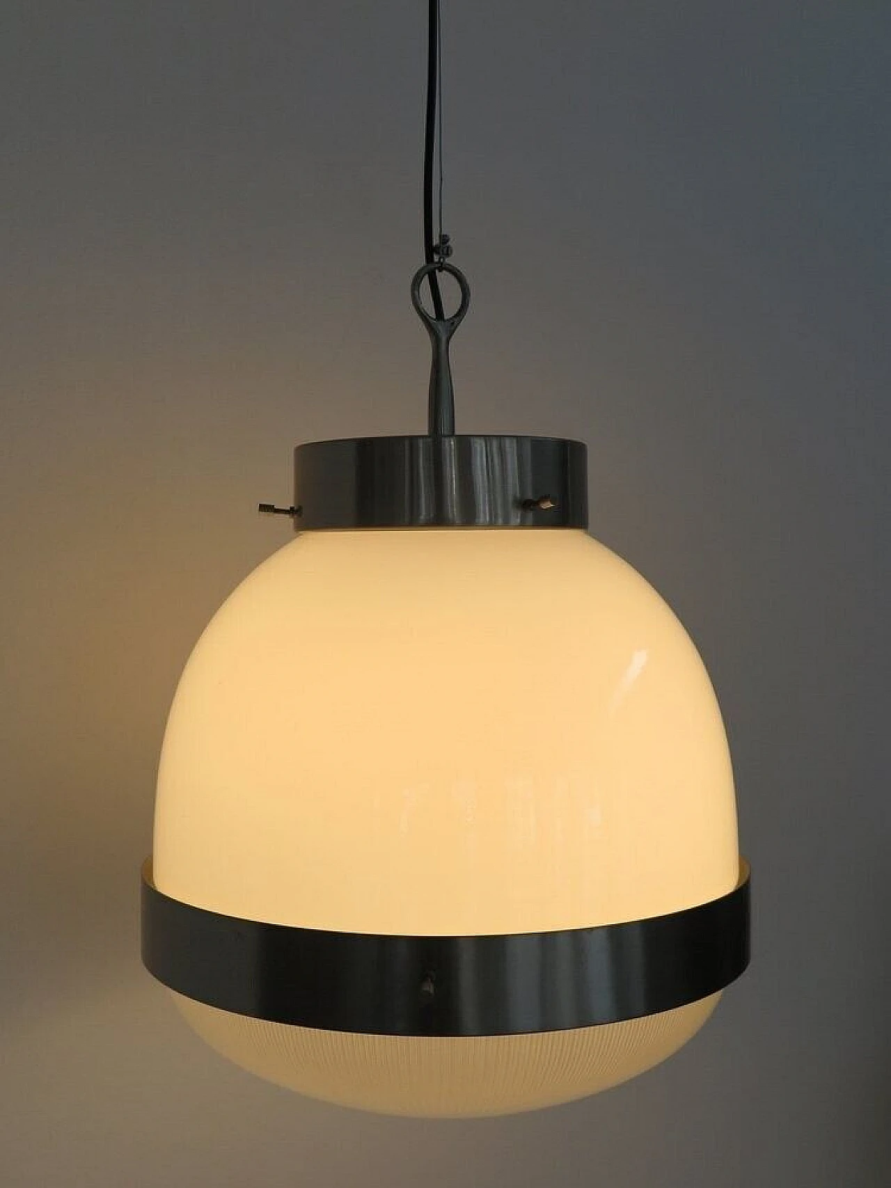 Lampadario Delta di Sergio Mazza per Artemide, anni '60 1