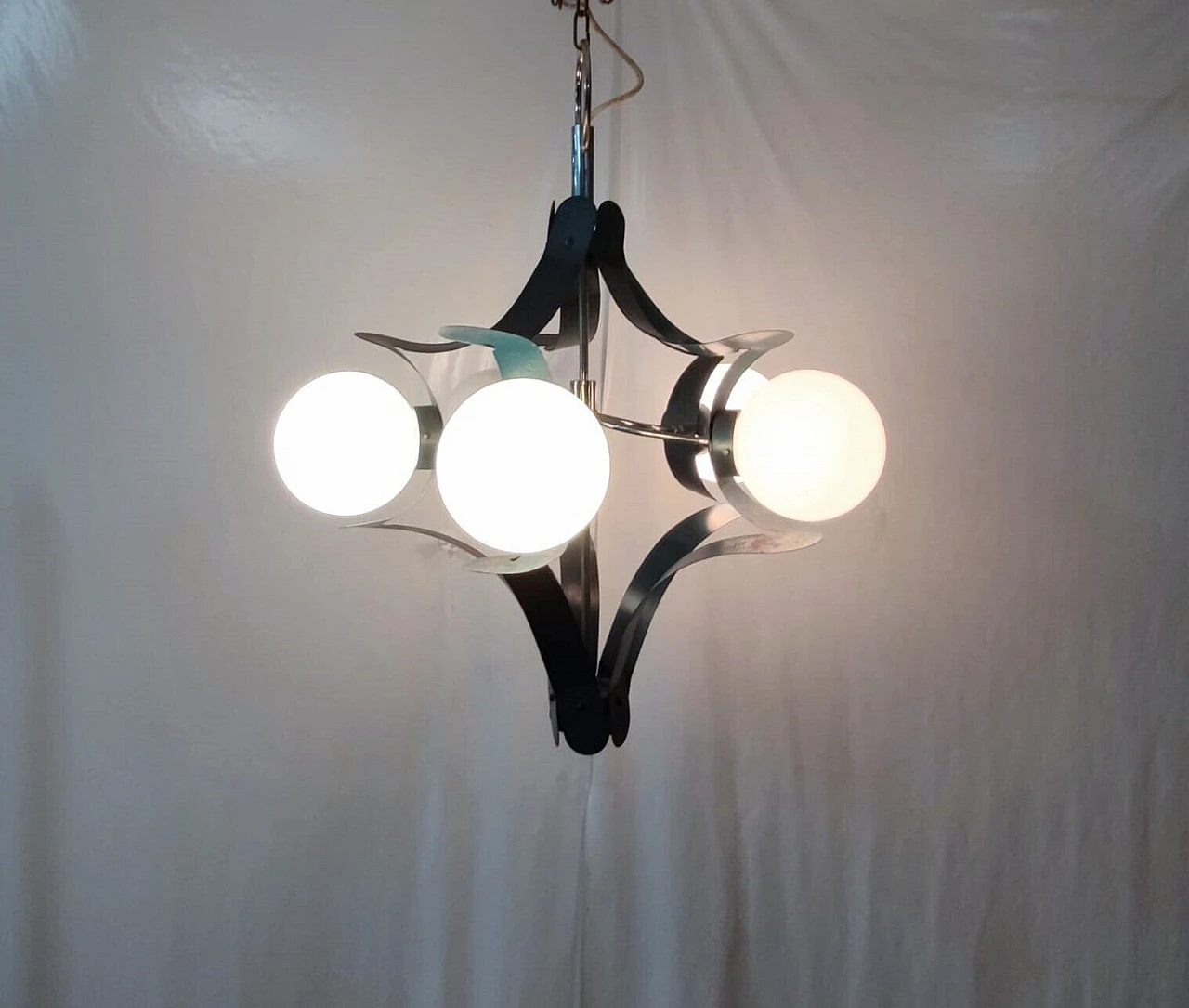 Blue lacquered metal chandelier attributed to Stilnovo, 1950s 17