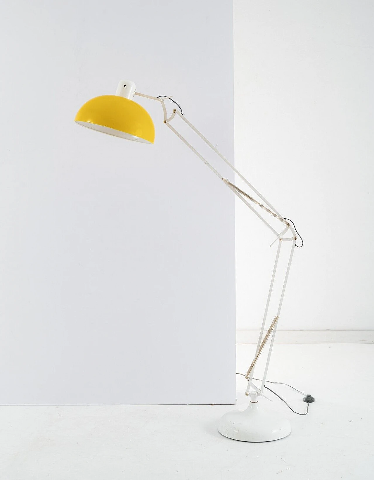 White and yellow painted metal floor lamp, 1970s 8