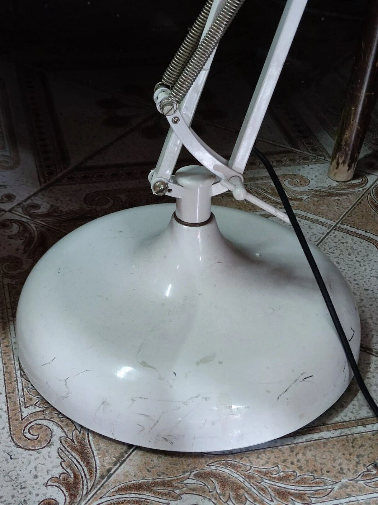 White and yellow painted metal floor lamp, 1970s 16