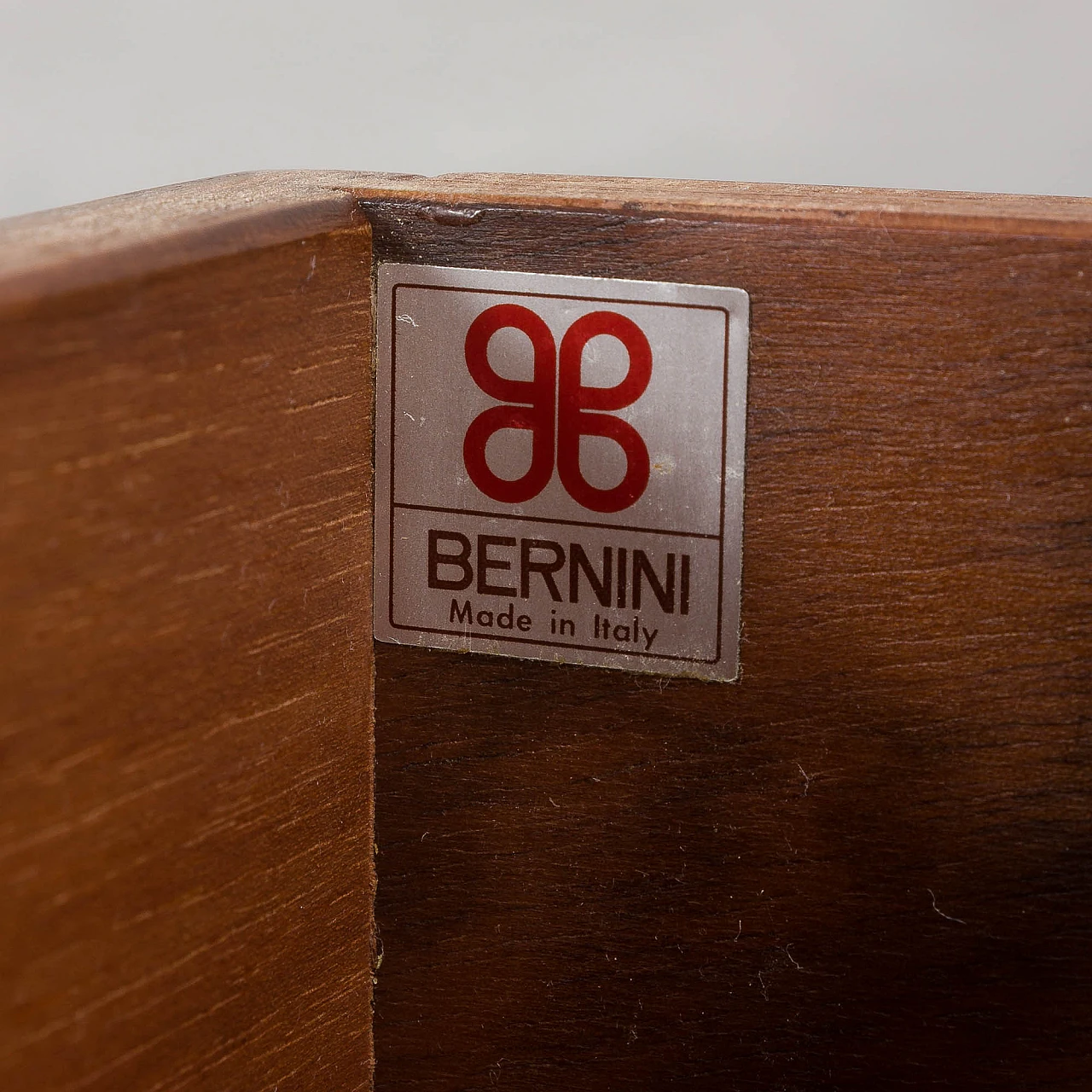 Pair of walnut bedside tables by Fabio Lenci for Bernini, 1970s 14