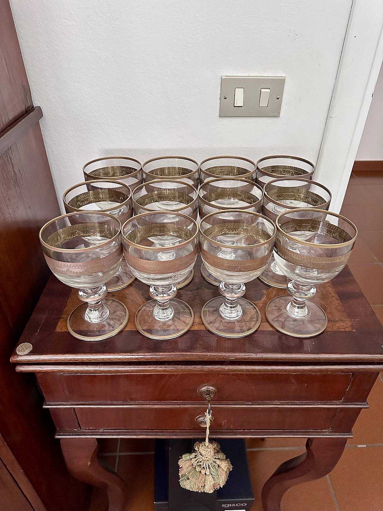 46 Tumblers in blown glass with pure gold decoration, 19th century 4