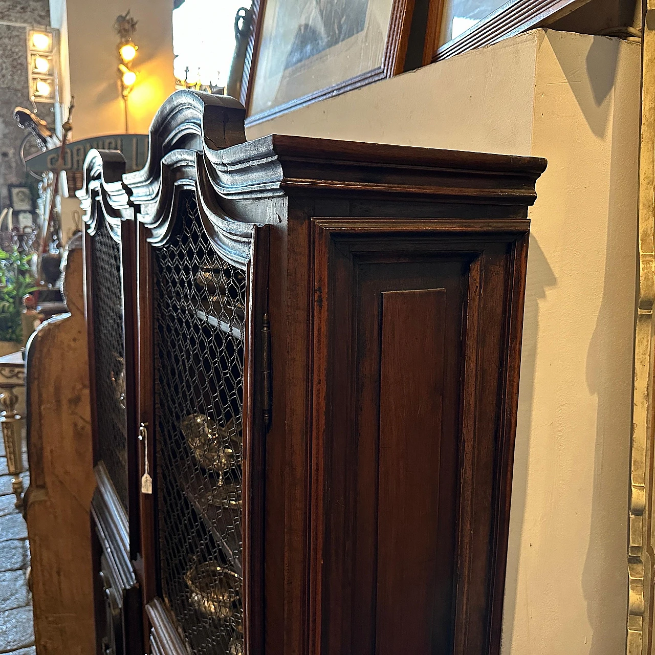 Pair of Louis XVI walnut sideboards, 18th century 8