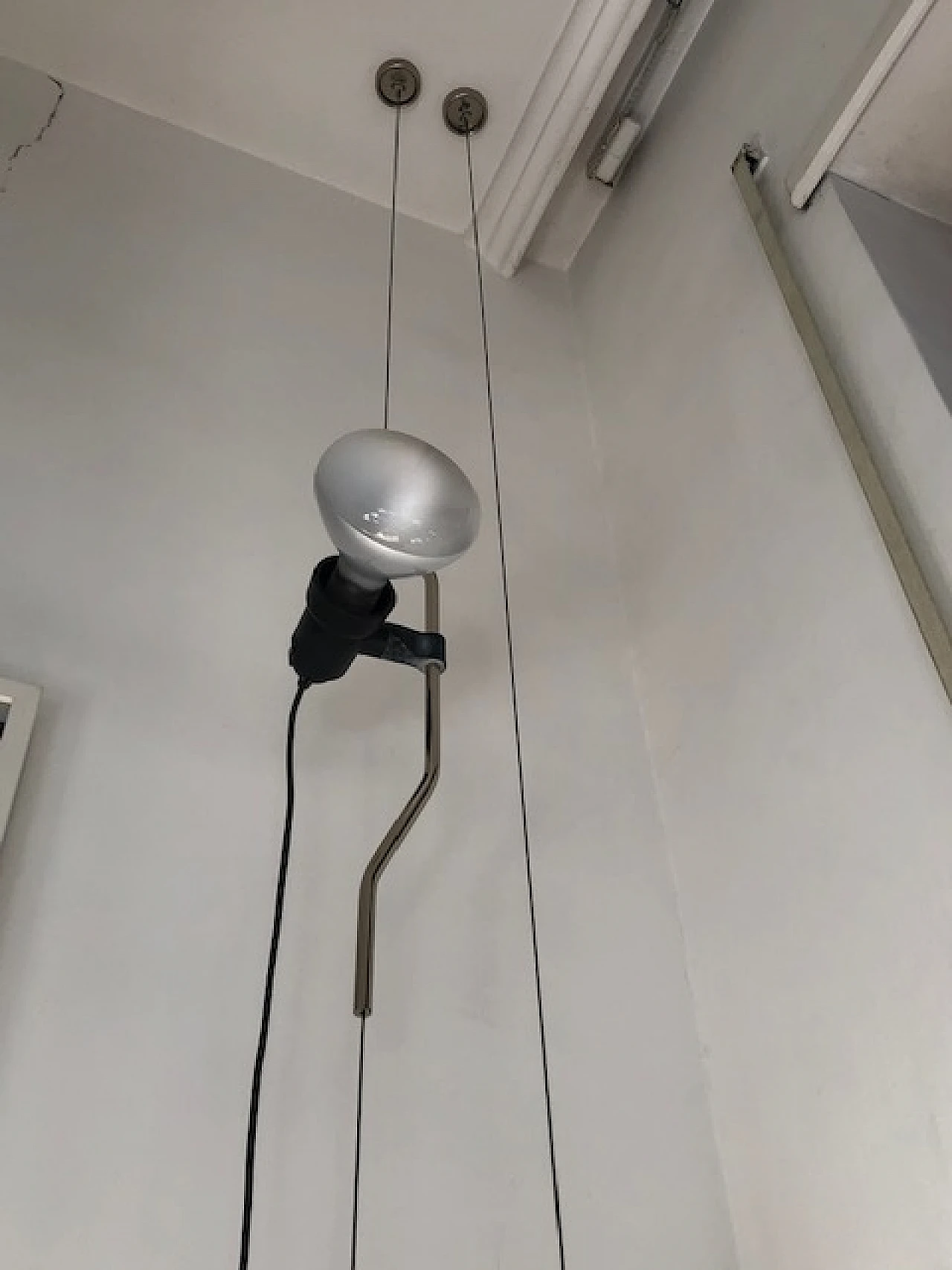 Lampada Parentesi di A. Castiglioni e P. Manzù per Flos, anni '80 4