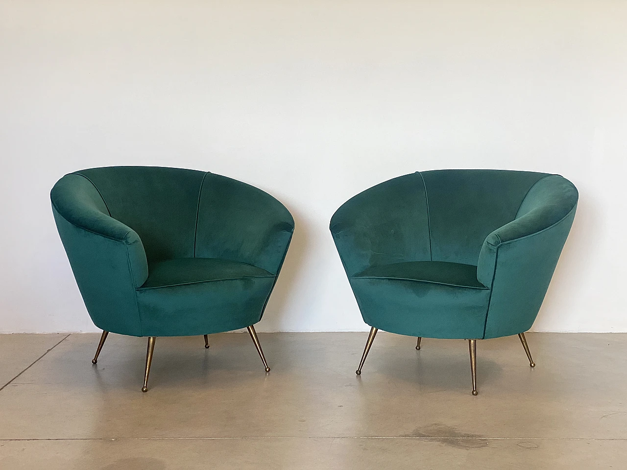 Pair of armchairs in green velvet & brass feet by ISA Bergamo, 1950s 2