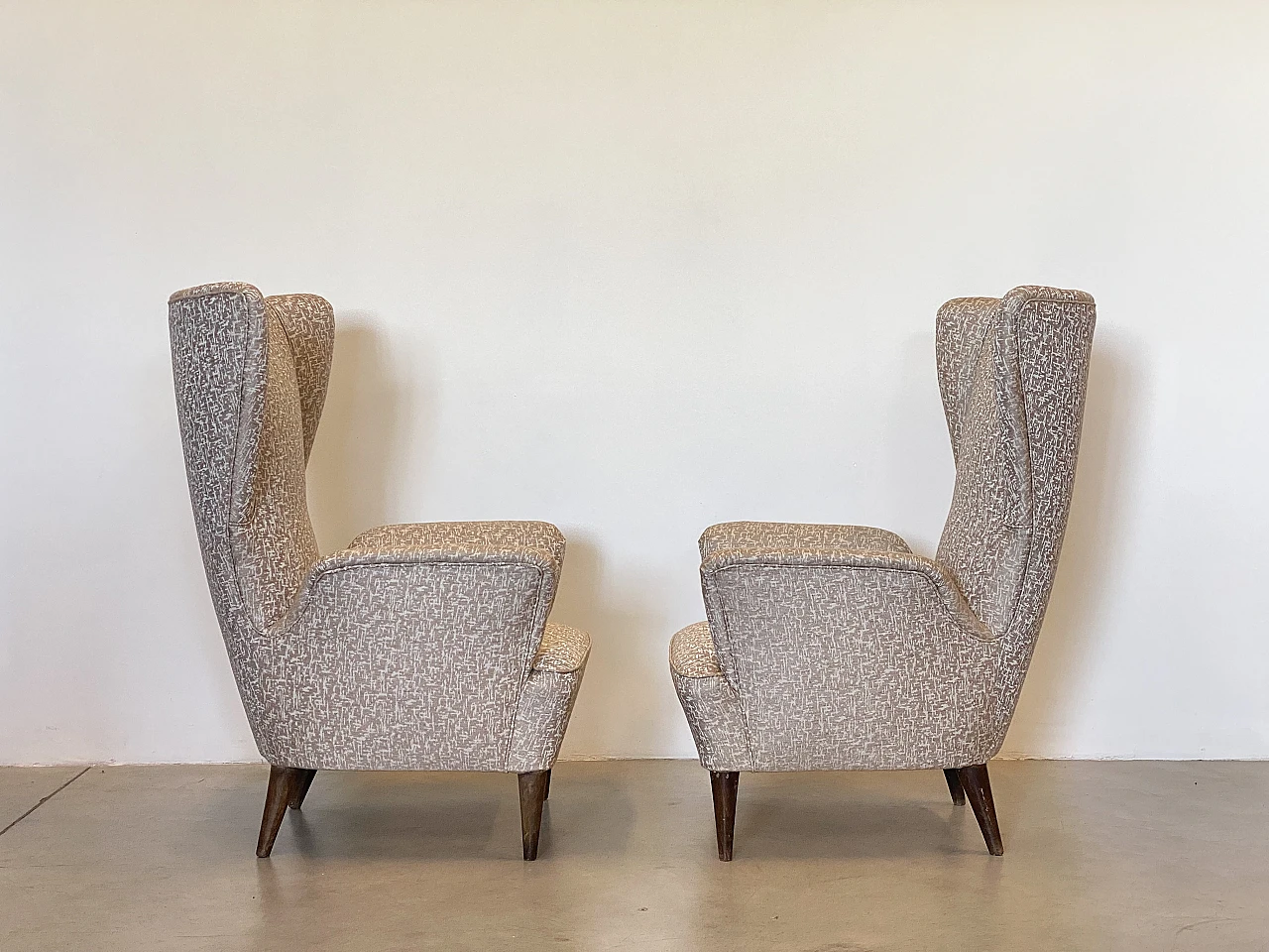 Pair of armchairs with beige fabric in the style of Paolo Buffa, 1940s 1