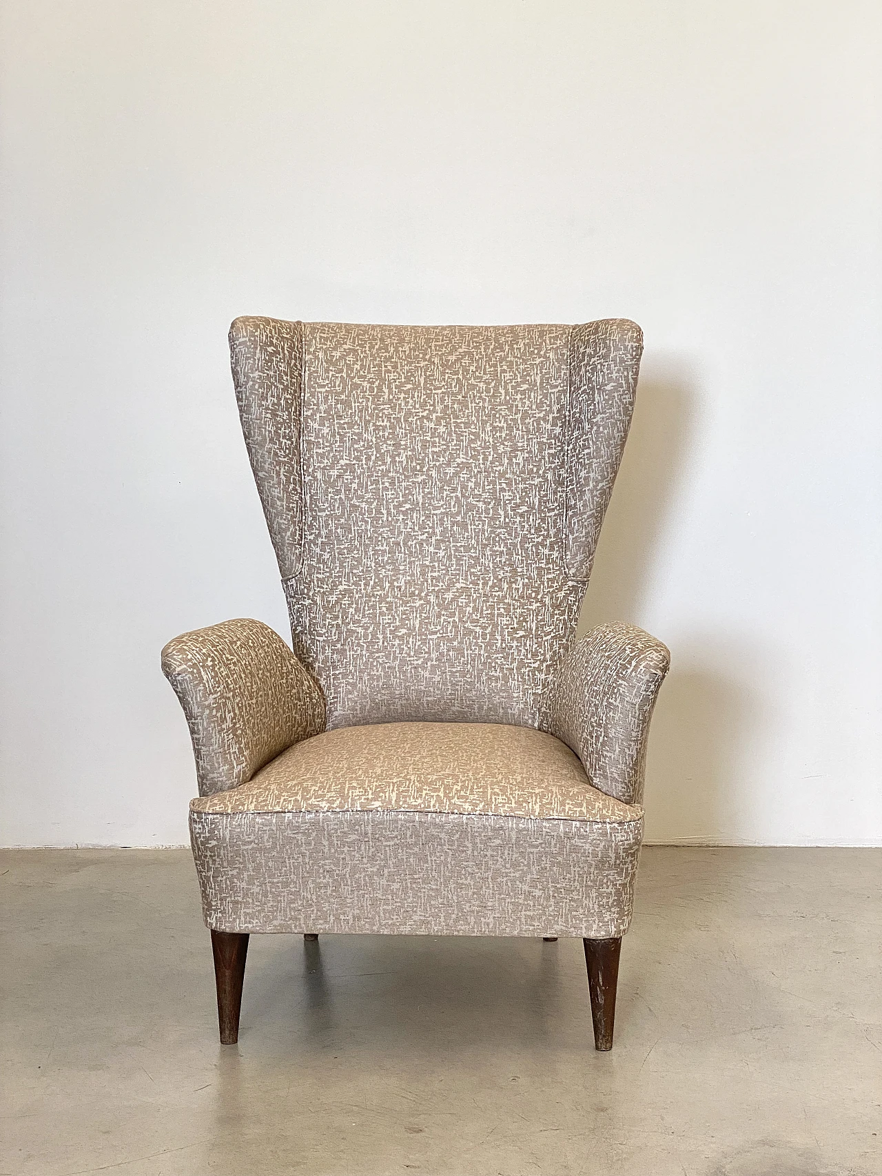 Pair of armchairs with beige fabric in the style of Paolo Buffa, 1940s 15