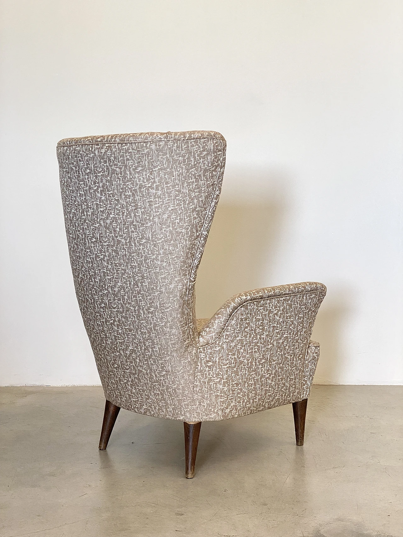 Pair of armchairs with beige fabric in the style of Paolo Buffa, 1940s 19