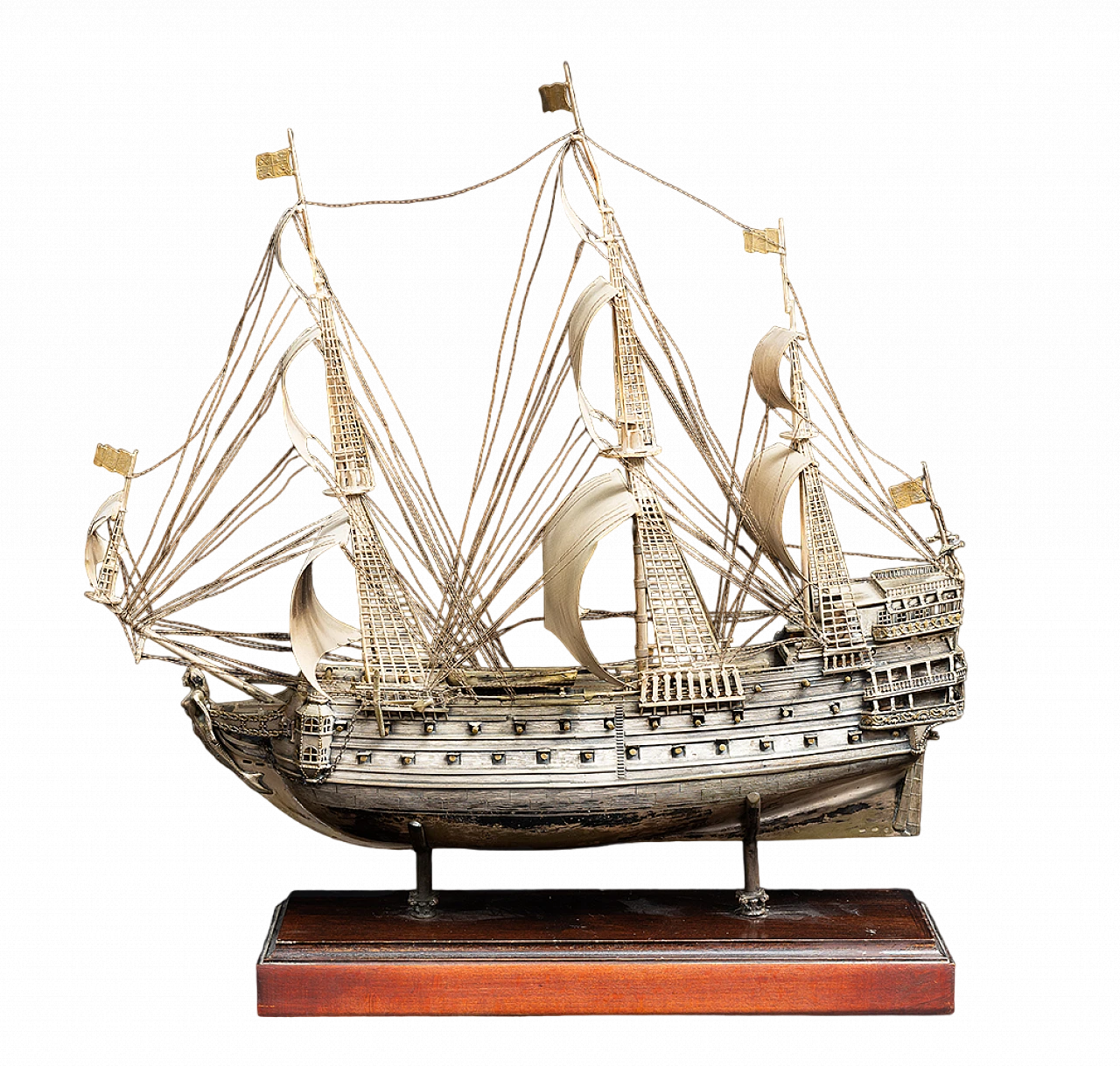 Sailing ship in chiselled silver with wooden base 7